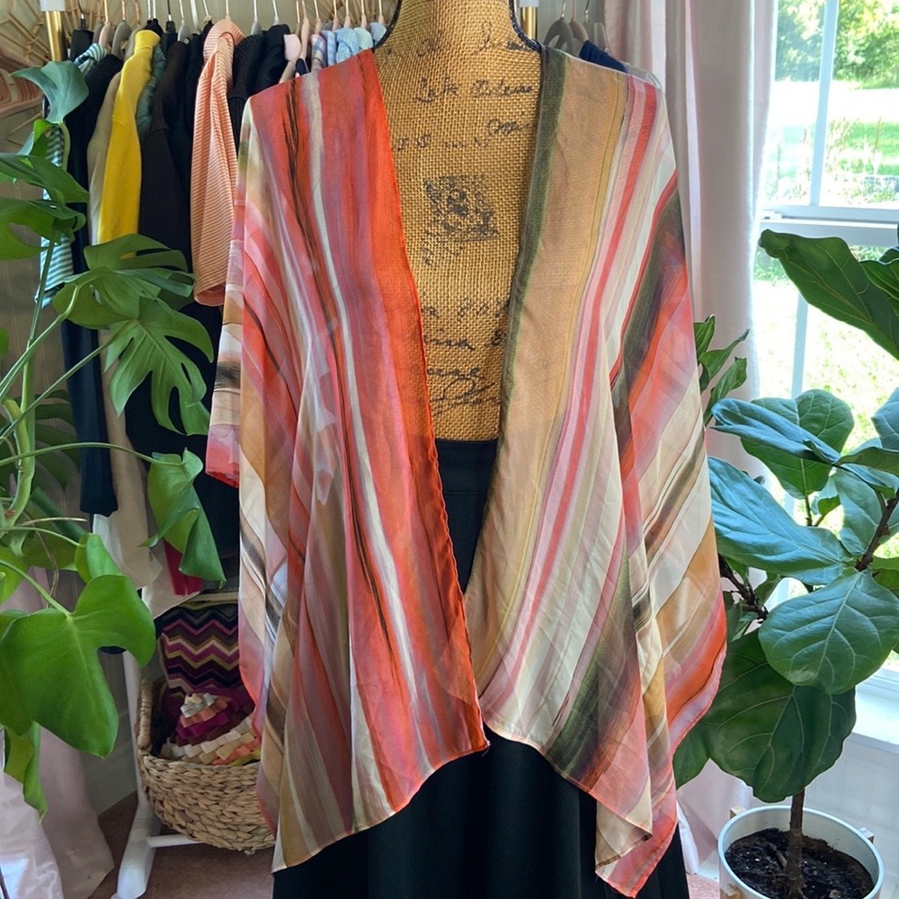 Maggie Barnes Floral Kimono Shawl Poncho Top Sz 0X 14/16 - Picture 2 of 6